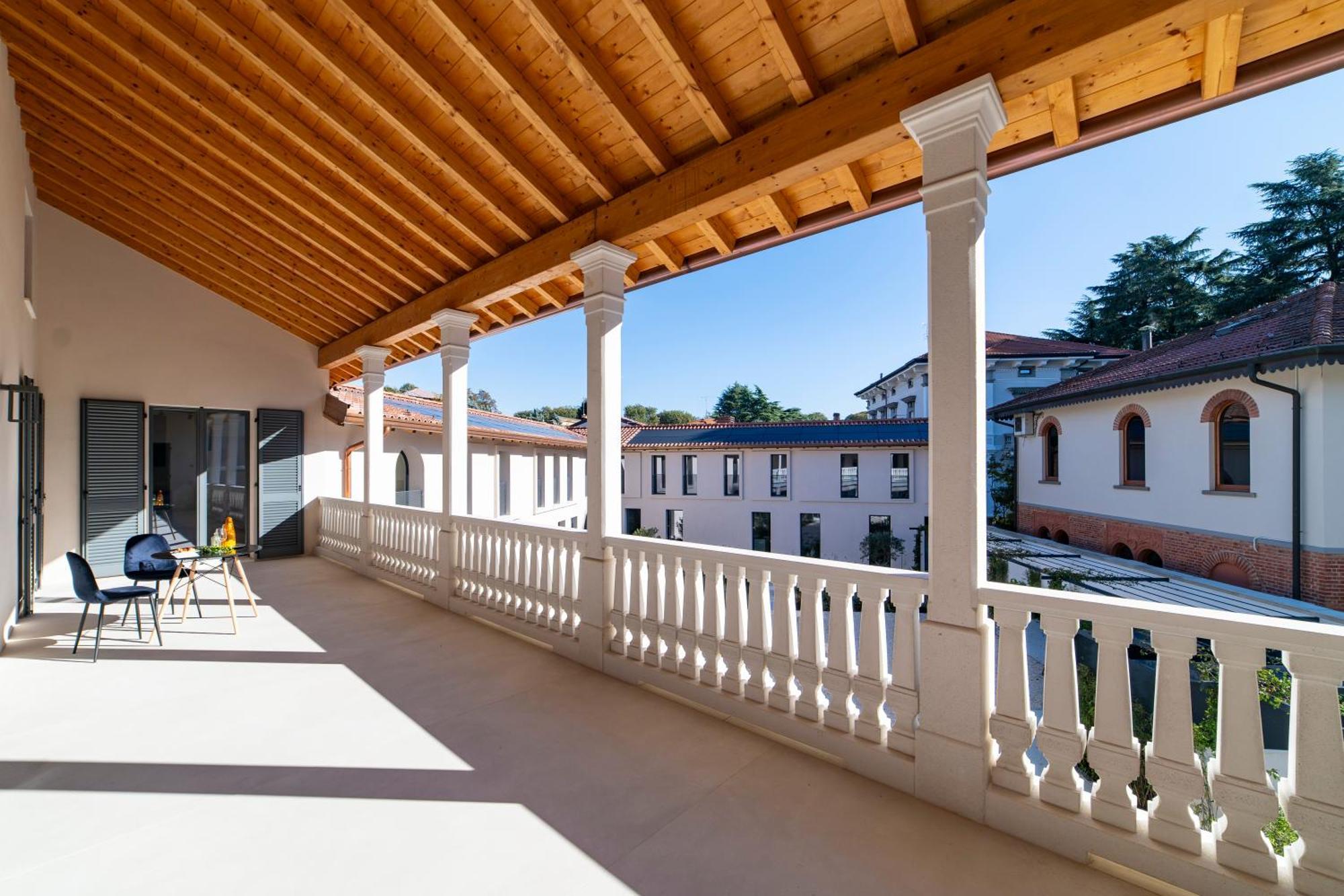 Via Vittorio Veneto 468 Chiari Aparthotel Exterior photo